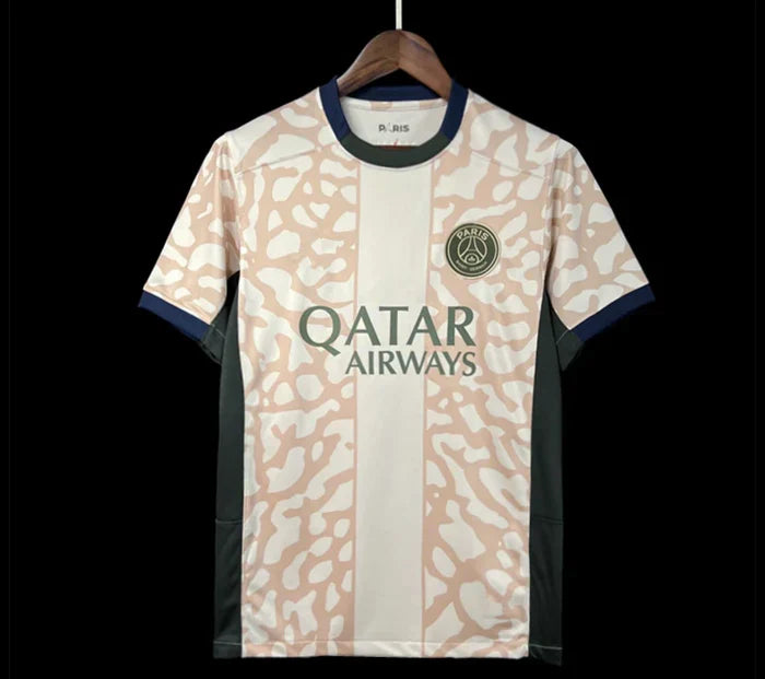 Maillot Paris Saint Germain saison 2023-2024 fourth